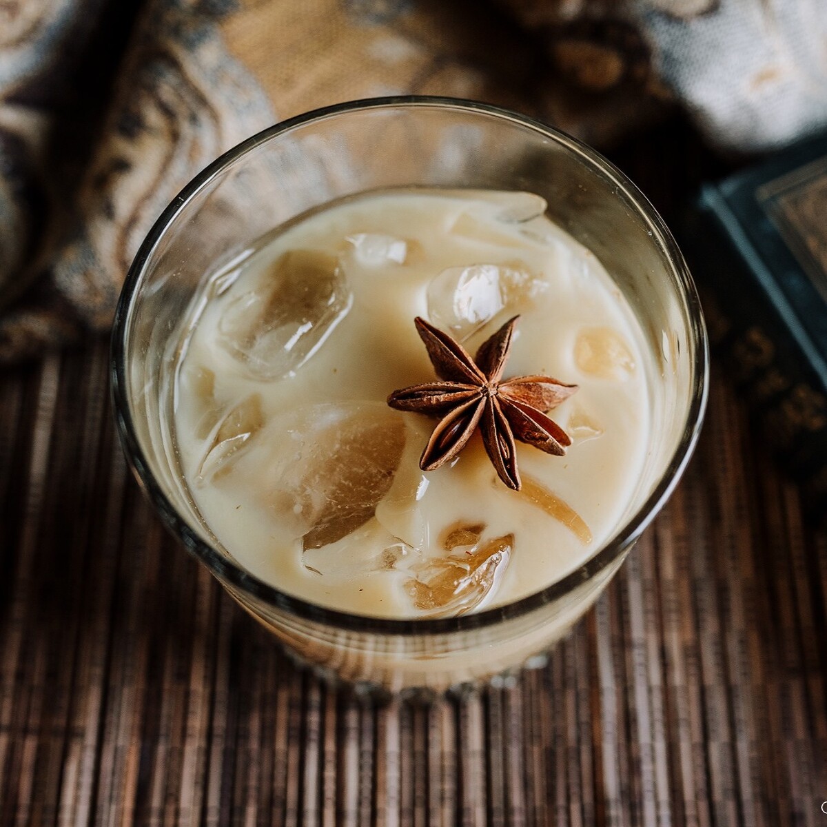 how to make iced chai, how to chai authentic indian chai, ice chai recipe, hot chai recipe, masala chai recipe, masala chai directions, chai tea recipe, organic chai tea, elegant tea strainer, english tea strainer